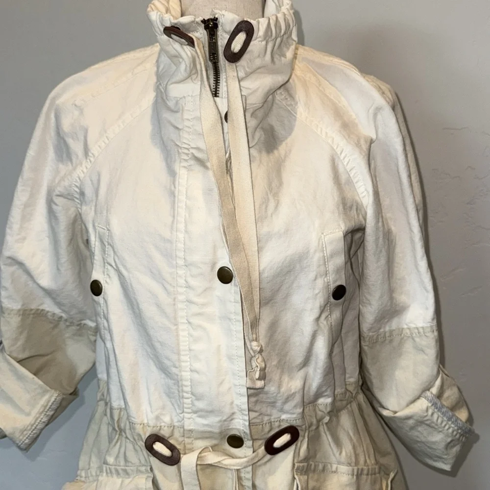 Ann Taylor Loft Petite White and Khaki Spring/Summer Light Cotton Jacket, XSP - Picture 3 of 8